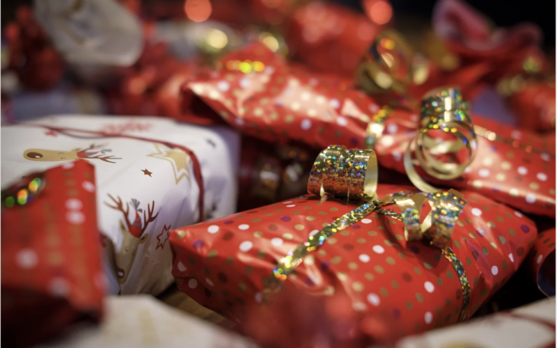 How supply chain issues will affect the holiday season