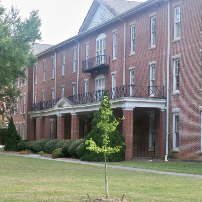 Upperclassmen Seek out Off-Campus Housing as the Spring Semester Comes to a Close