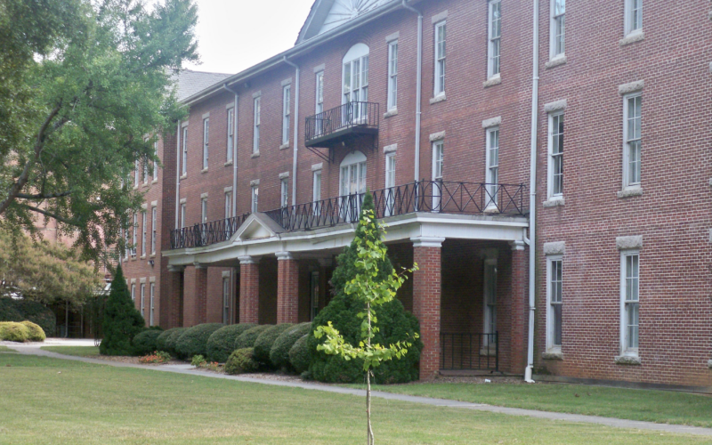 Upperclassmen Seek out Off-Campus Housing as the Spring Semester Comes to a Close